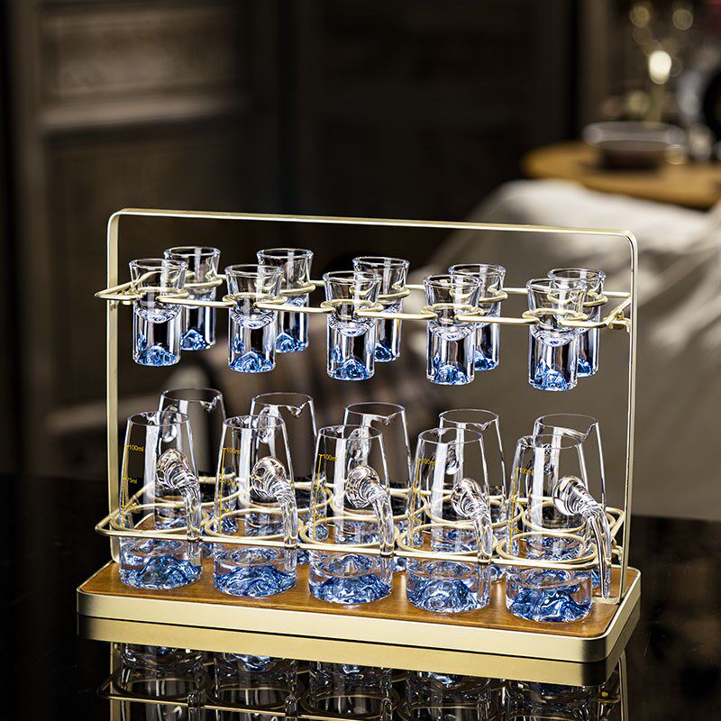 创意家用白酒杯架分酒器烈酒杯一口杯酒具专用竹木摆件收纳展示架