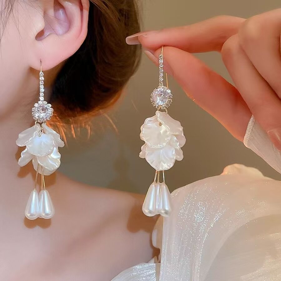 韩国气质长款流苏耳坠女珍珠兰铃花朵耳环女耳钉设计感甜美耳饰