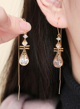 琵琶耳钉气质轻奢防丢耳线女时尚超仙高级感耳环流苏长款个性耳饰