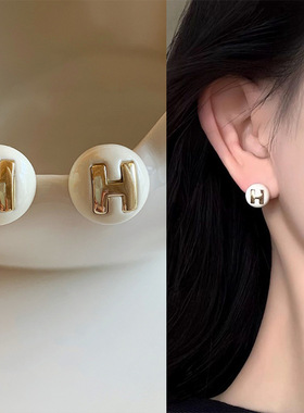 时尚可爱通勤百搭耳针简约设计感白色滴油几何耳环轻奢高级感耳饰
