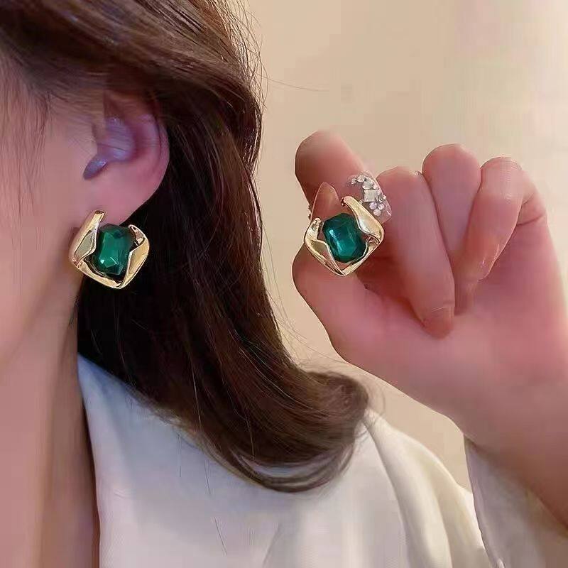 复古祖母绿水晶几何方形耳钉女新款潮韩版时尚个性耳针耳环女耳饰