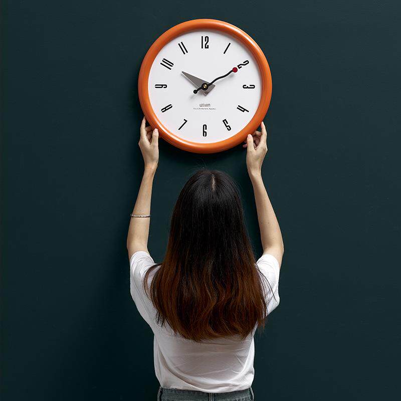 厅wozoom屋表准钟表挂钟YPU客厅现代约餐大气创简意复古时钟挂墙