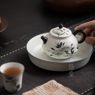 圭隐堂手绘水墨芍药陶瓷手执茶壶釉下彩家用仿古女士泡茶壶手抓壶