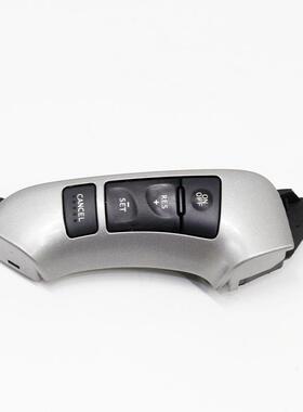 967102B800BS适用于现代圣达菲方向盘音量调节开关按钮巡航开关