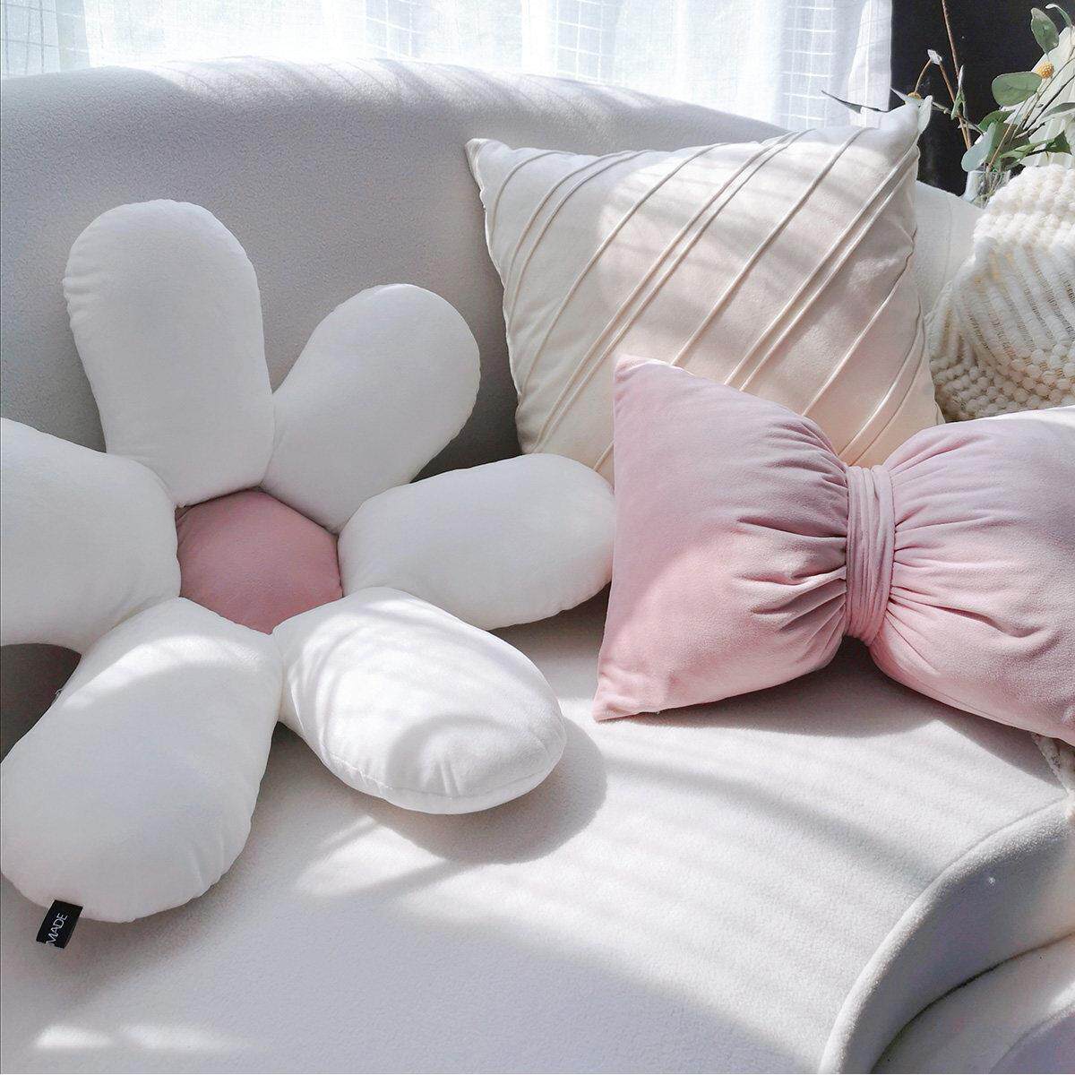 网红花朵抱枕沙发客厅ins风可爱抱枕套不含芯床上飘窗靠垫可拆洗