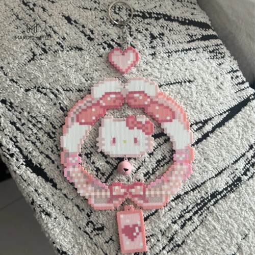 hellokitty风铃拼豆成品 汽车挂件/窗挂/悬挂送礼首选 图片实物图