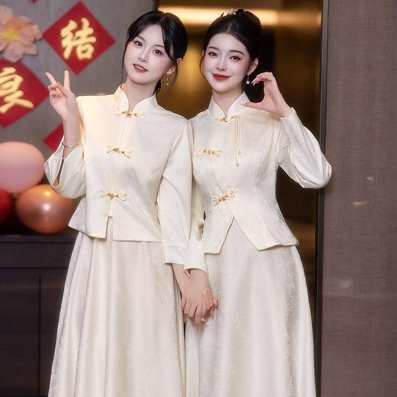 海棠记香槟色新中式伴娘服2025款春长袖姐妹团礼服裙旗袍平时可穿