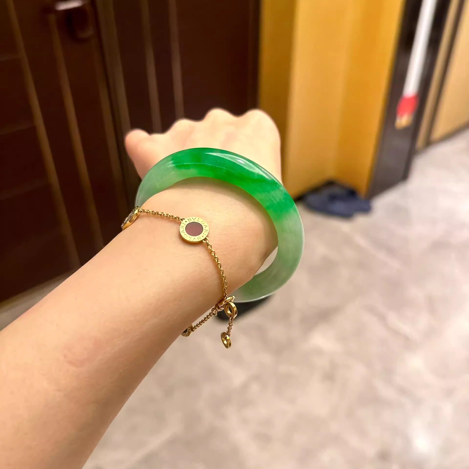 玉长情【山青系列】翡翠玉手镯子