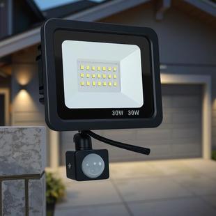 智能人体感应投光灯100W户外防水庭院感应灯入门口补光路灯强光