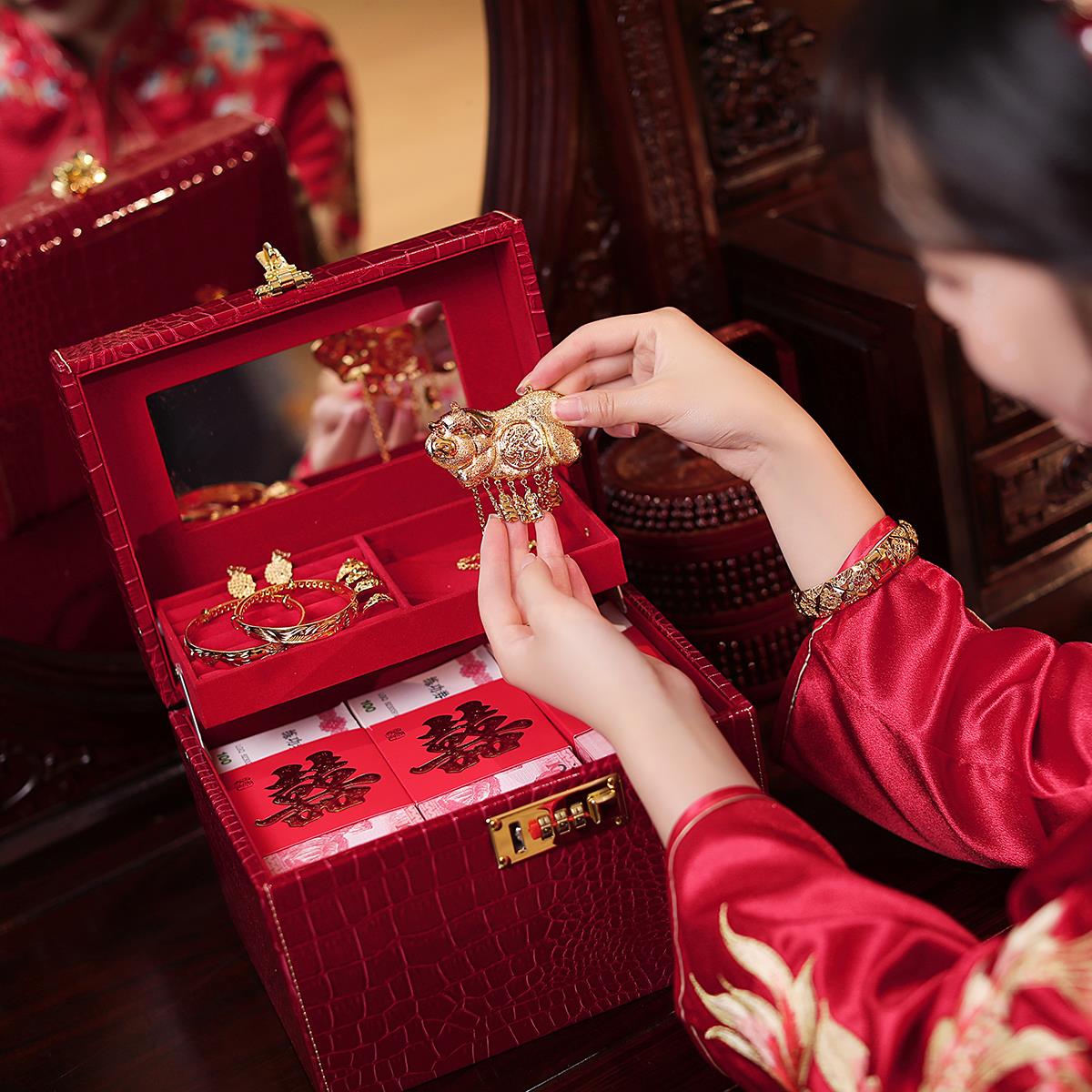 彩礼钱盒子礼金订婚聘礼提亲聘金盒三金定亲礼盒首饰盒箱10万结婚
