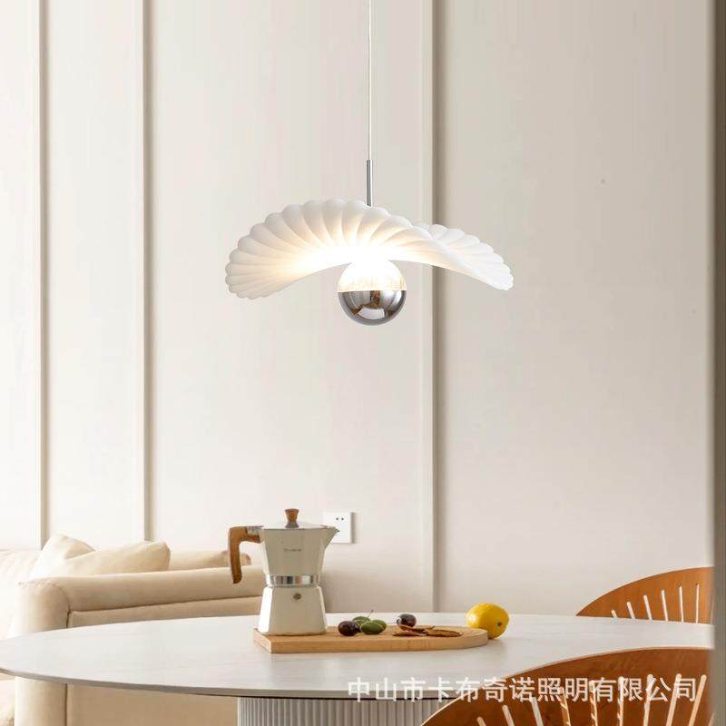 洋甘菊小吊灯餐厅灯2023年新款吧台灯设计师卧室床头吊灯过道吊灯