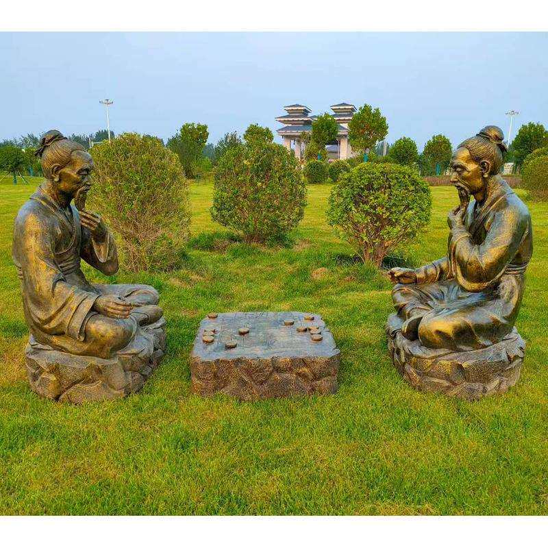 玻璃钢下棋对弈雕塑仿铜人物下象棋组合雕像户外公园草地景观装饰