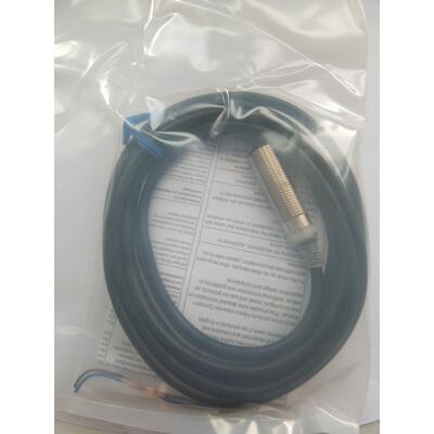 接近开关 限位开关 E2E-X7D212 双色灯