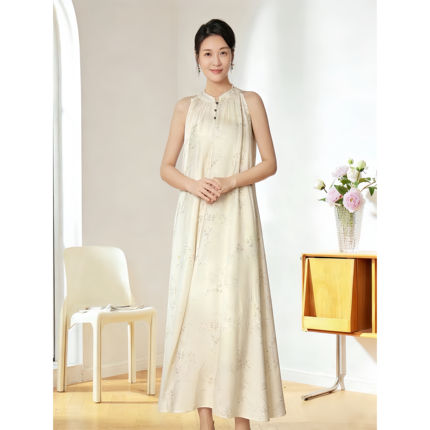 Q2Y 2026夏季法式绝美V领碎花连衣裙女气质收腰长裙茶歇裙
