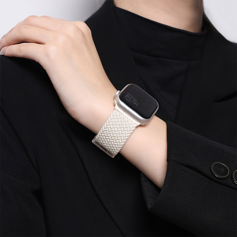 适用于苹果iwatchs10手表表带可爱小狗尼龙编织applewatchs9/s8新款运动磁吸SE手表带Ultra2/1男女款小众腕带