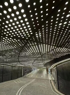 透光冲孔铝板吊顶 2.0sMM铝合金可装灯穿孔铝单板天花装饰金属板