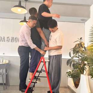 金属梯子家用折叠梯室内人字工程梯便携小楼梯伸缩加厚扶梯凳 新款