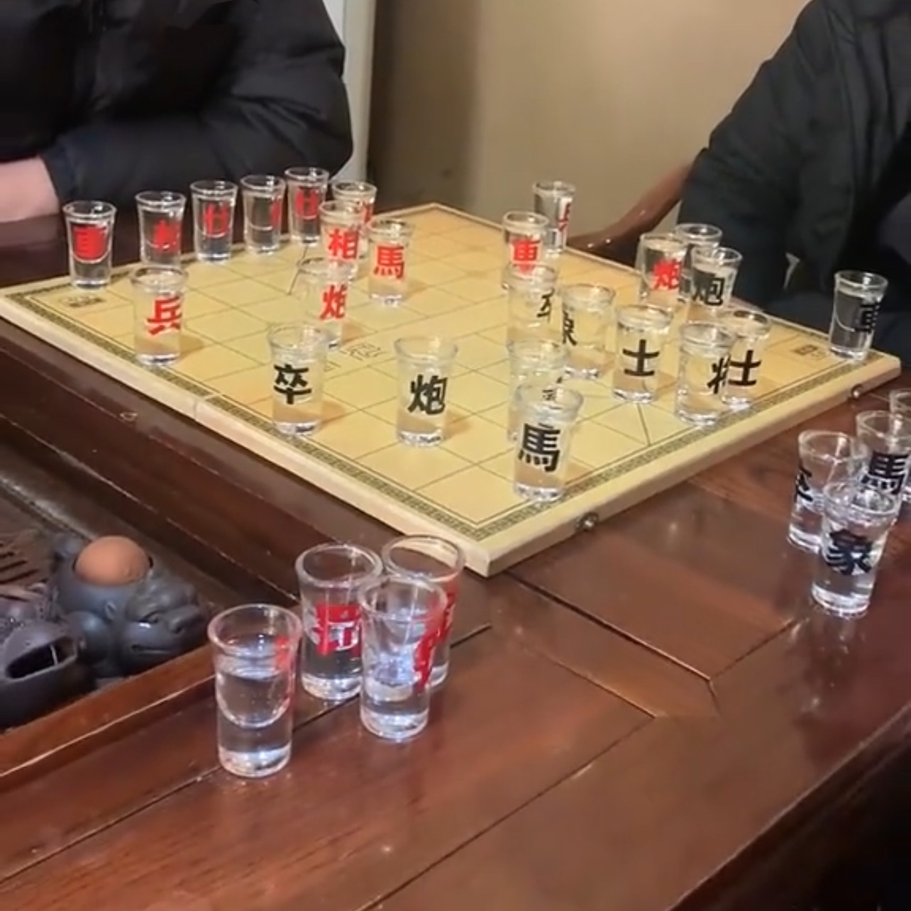 新款2026个性玻璃酒杯全套套装象棋酒杯中国象棋超厚酒杯创意杯