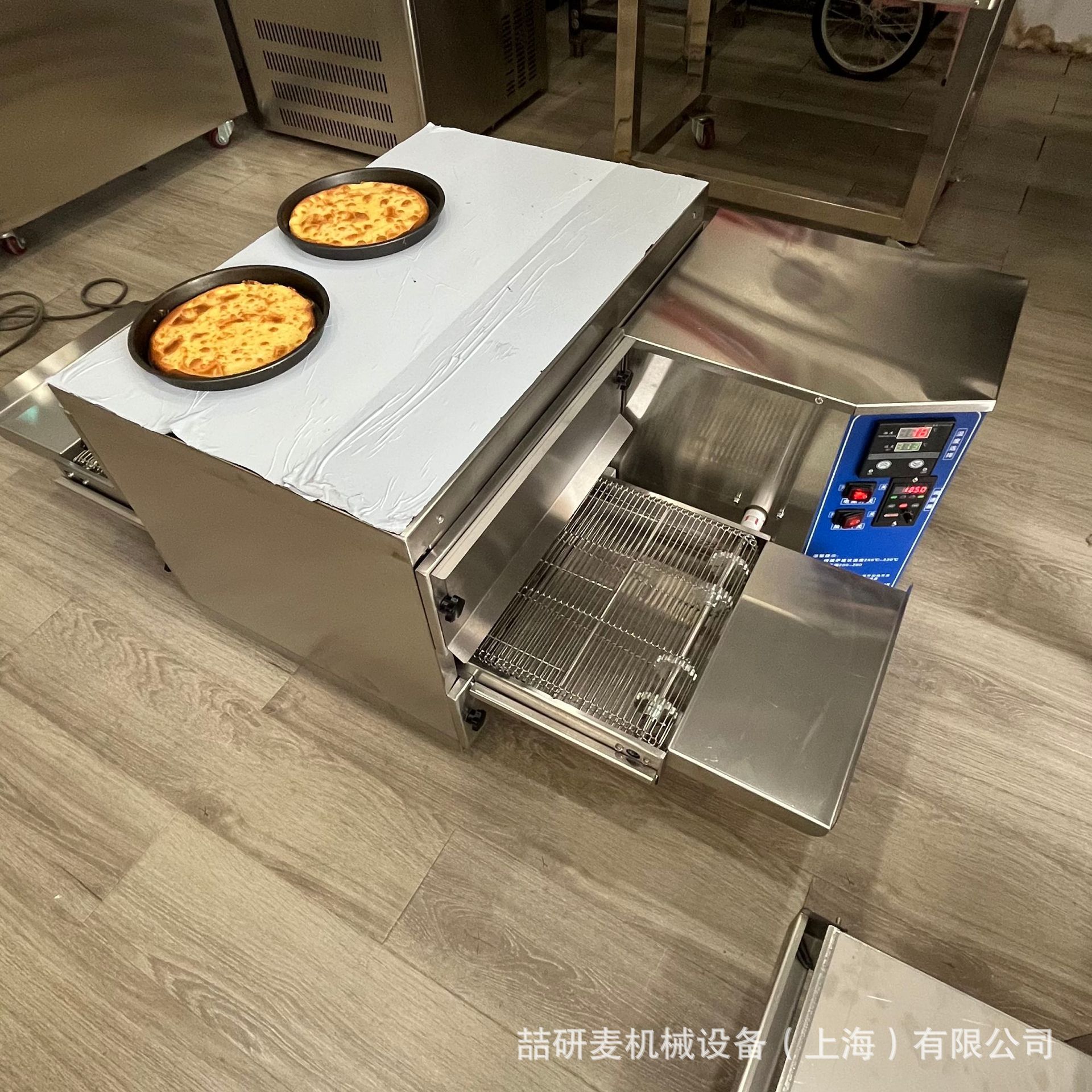 电热风循环式链条烤炉 12寸18寸32寸大容量履带式快速烤披萨机