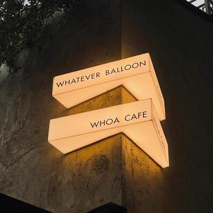 压克力转拐角两面发光灯箱广告牌创意门牌招牌展示牌挂墙壁灯定制