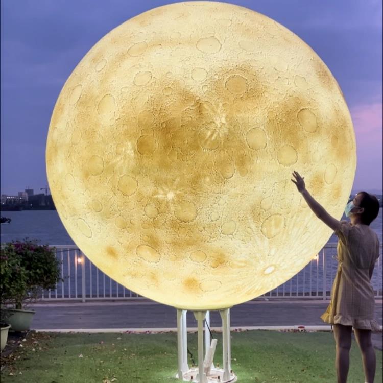 3D陨坑月球灯落地户外防水PE星球灯超大发光圆球太阳能庭院装饰
