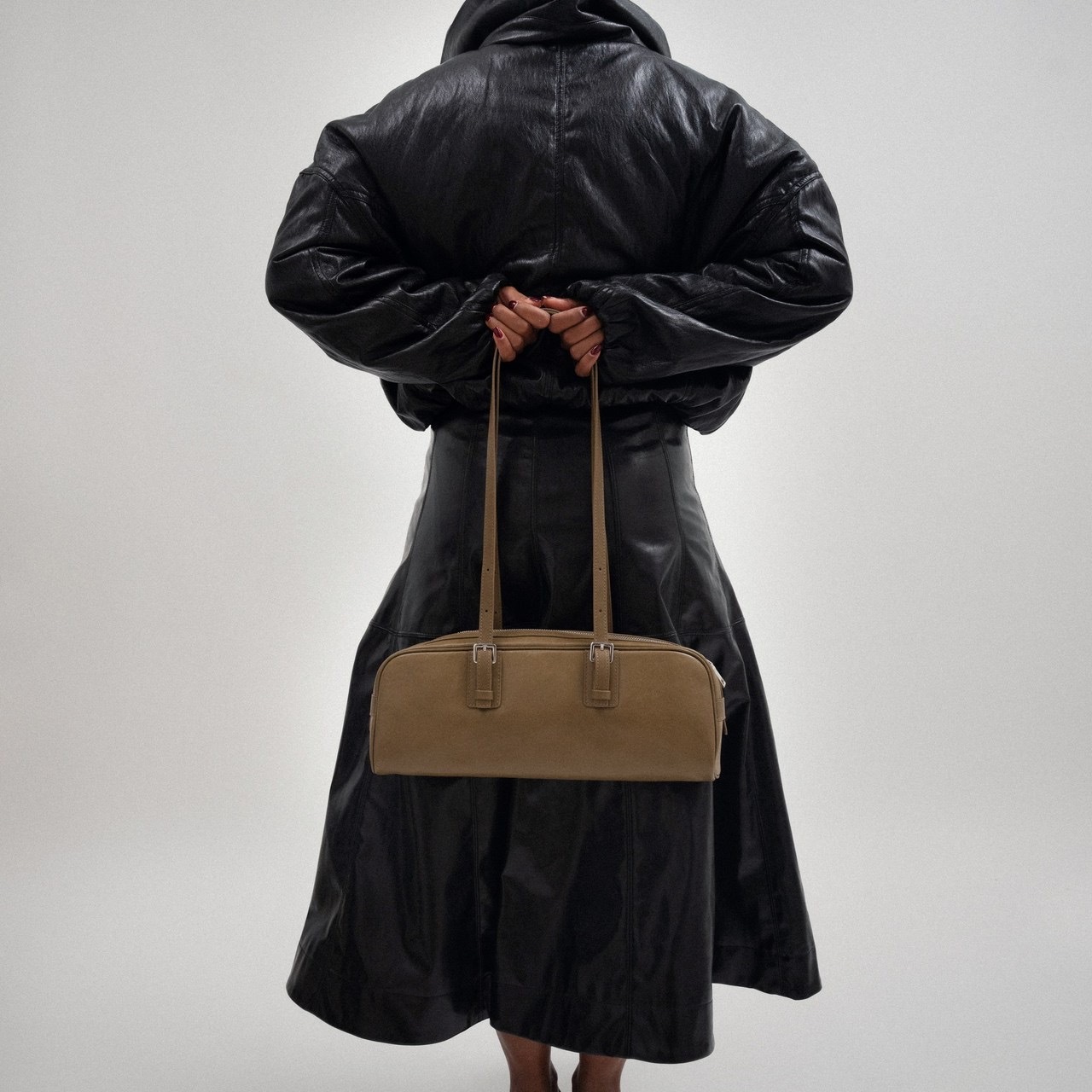 Vela法棍包通勤时尚女质感经典