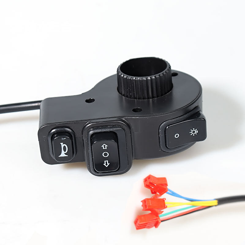 电动车三合一左边开关按钮总成三轮车电瓶车大灯喇叭转向组合配件