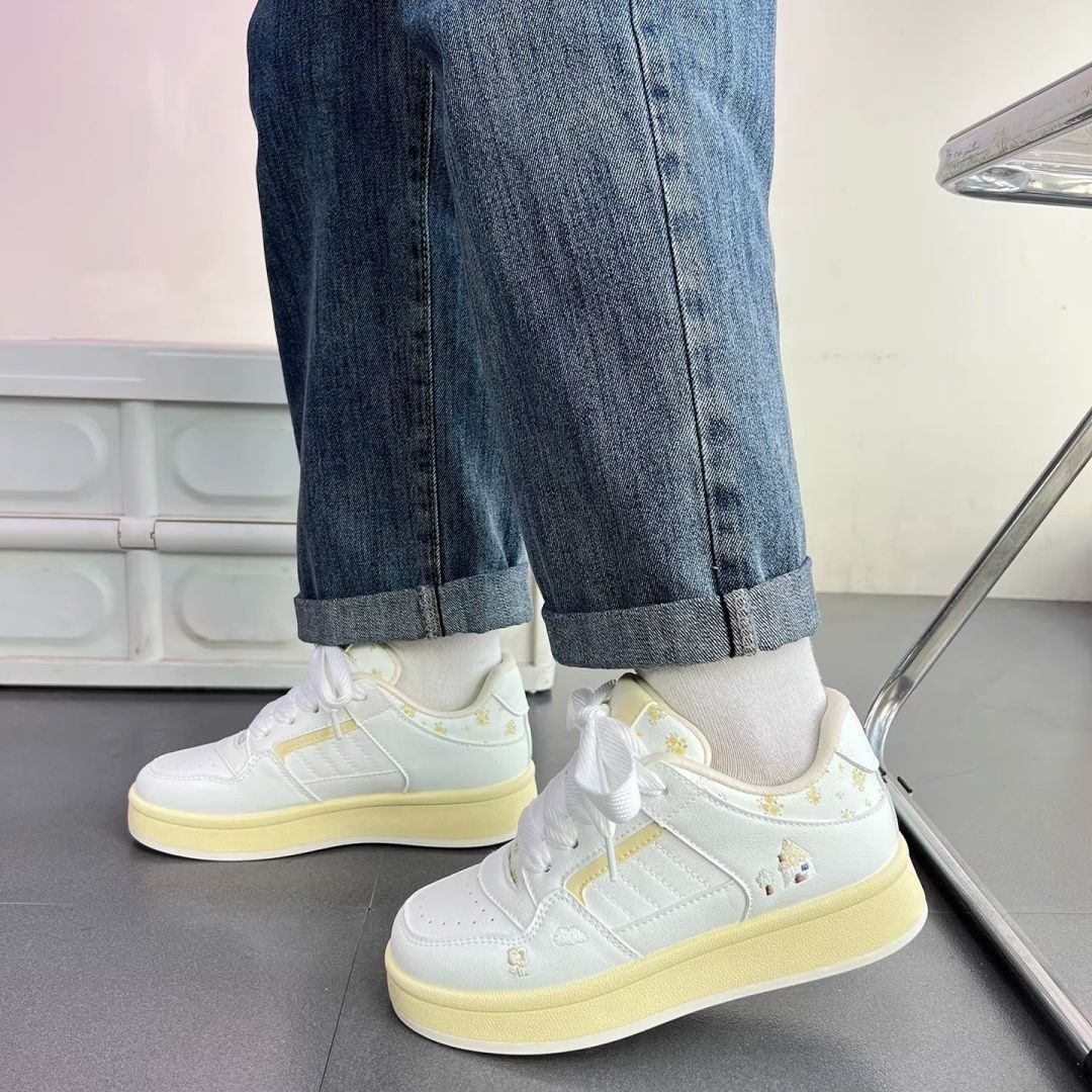 厚底奶黄休闲温柔系碎花板鞋女2026新款软妹风百搭学生面包小白鞋,女鞋,休闲板鞋,淘宝优惠券,粉丝福利购,淘宝优惠卷