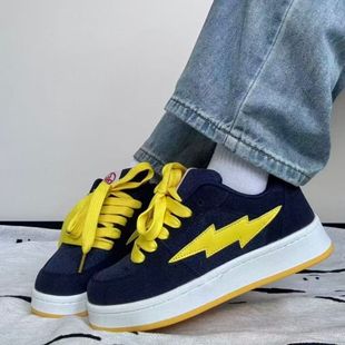 2025秋冬新款闪电复古休闲鞋校园风厚底增高学生情侣款面包板鞋潮