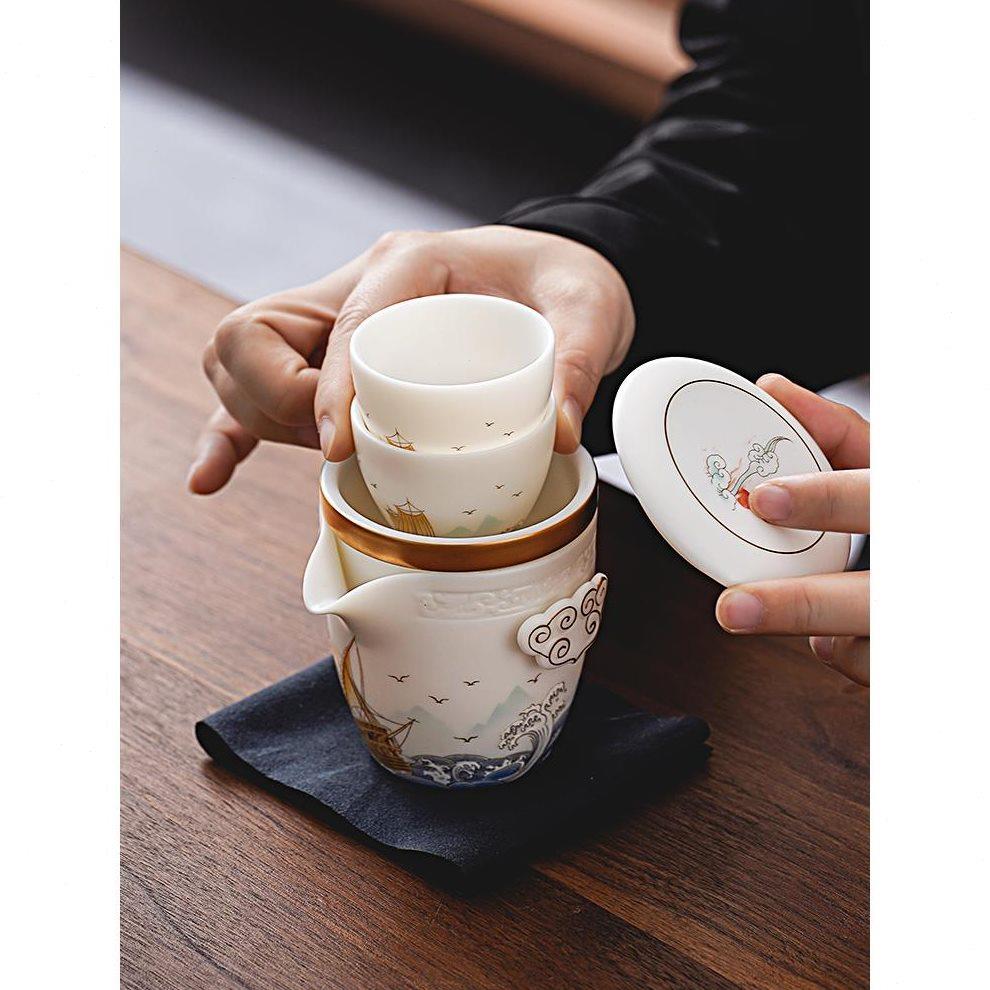 高端羊脂玉瓷快客杯陶瓷一壶二杯便捷单人旅行茶具防烫泡茶壶套装