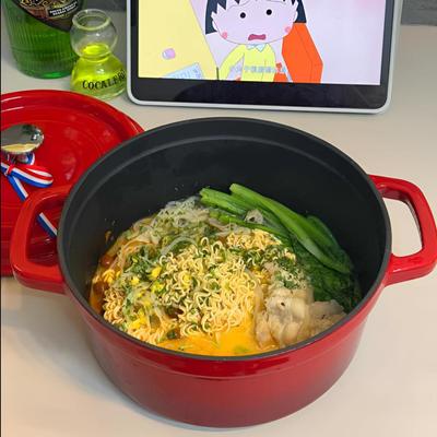 为民餐具出口品质无标珐瑯铸铁锅高颜值家用炖煮焖多功能通用锅