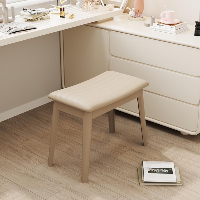 化妆椅女生卧室家用化妆台椅子轻奢高级感美甲店顾客专用软包凳子