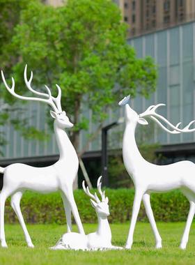 玻璃纤维雕塑模拟梅花鹿大型饰品房地产户外园林绿化彷铜动物饰品