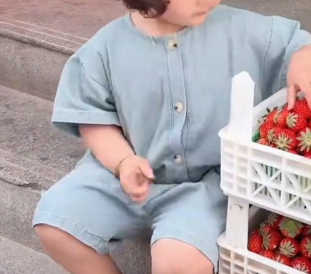 儿童裤子夏季新品女童复古软糯牛仔短袖连体裤宝宝可爱宽松连体衣