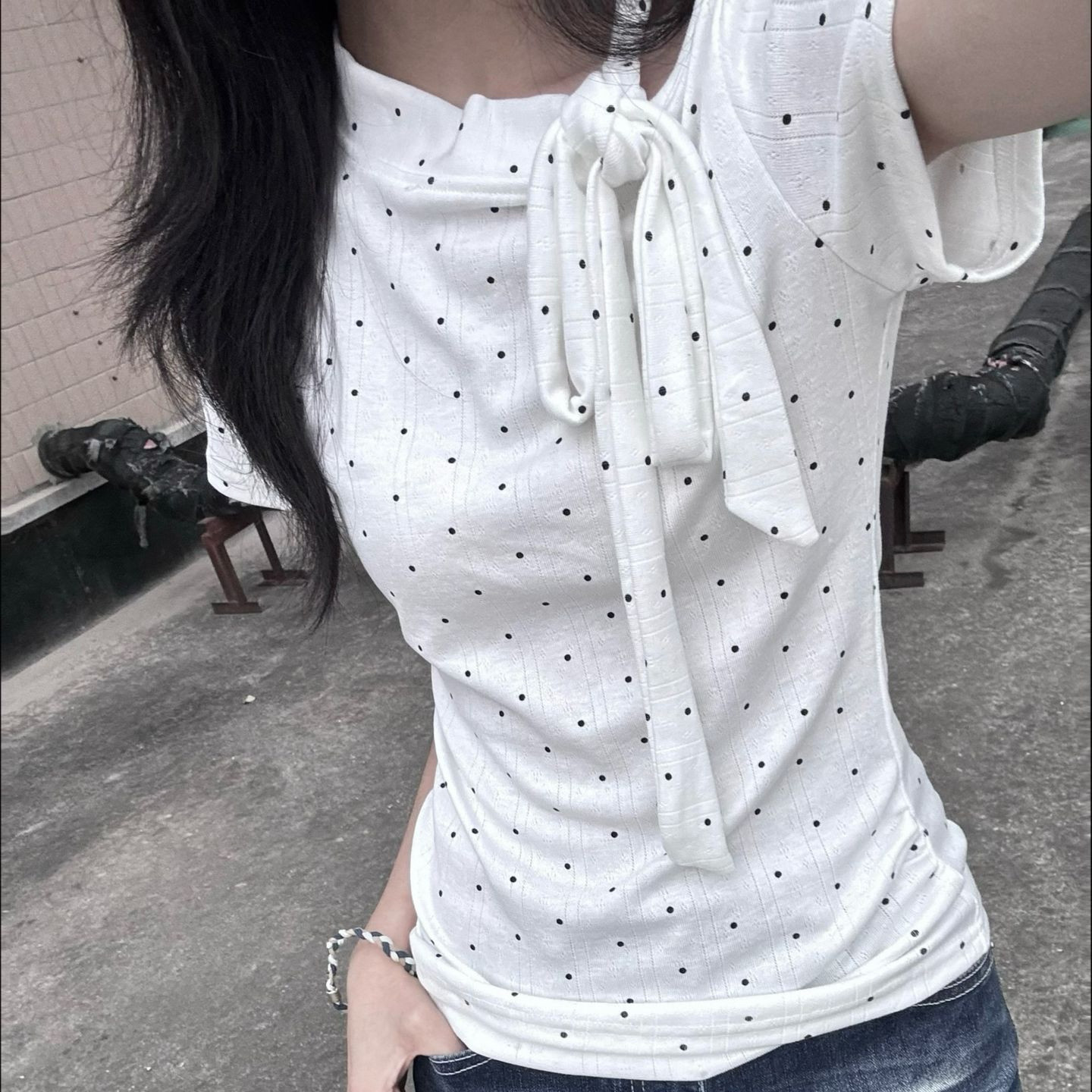 T恤设计感不规则领波点蝴蝶结绑带短袖女夏季甜美收腰辣妹上衣