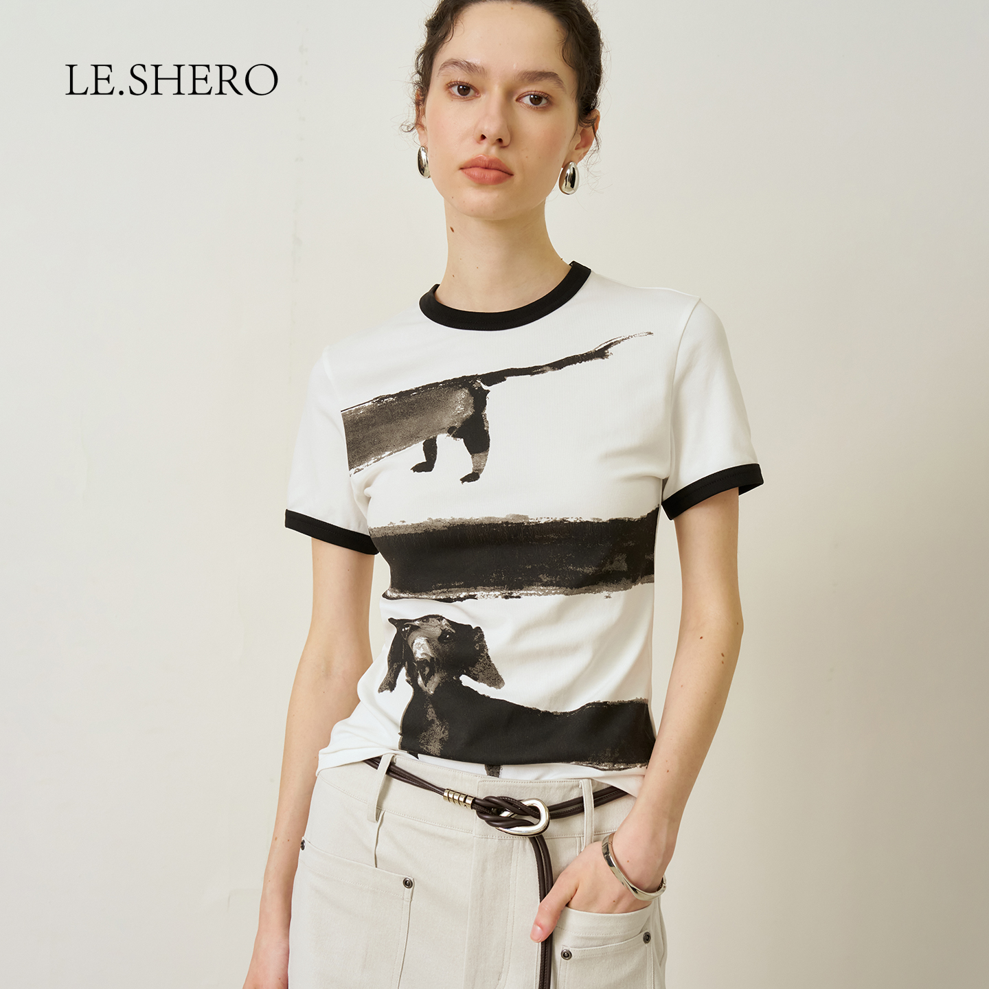 LE.SHERO原创设计个性撞色图案短袖t恤女夏新款修身简约百搭上衣