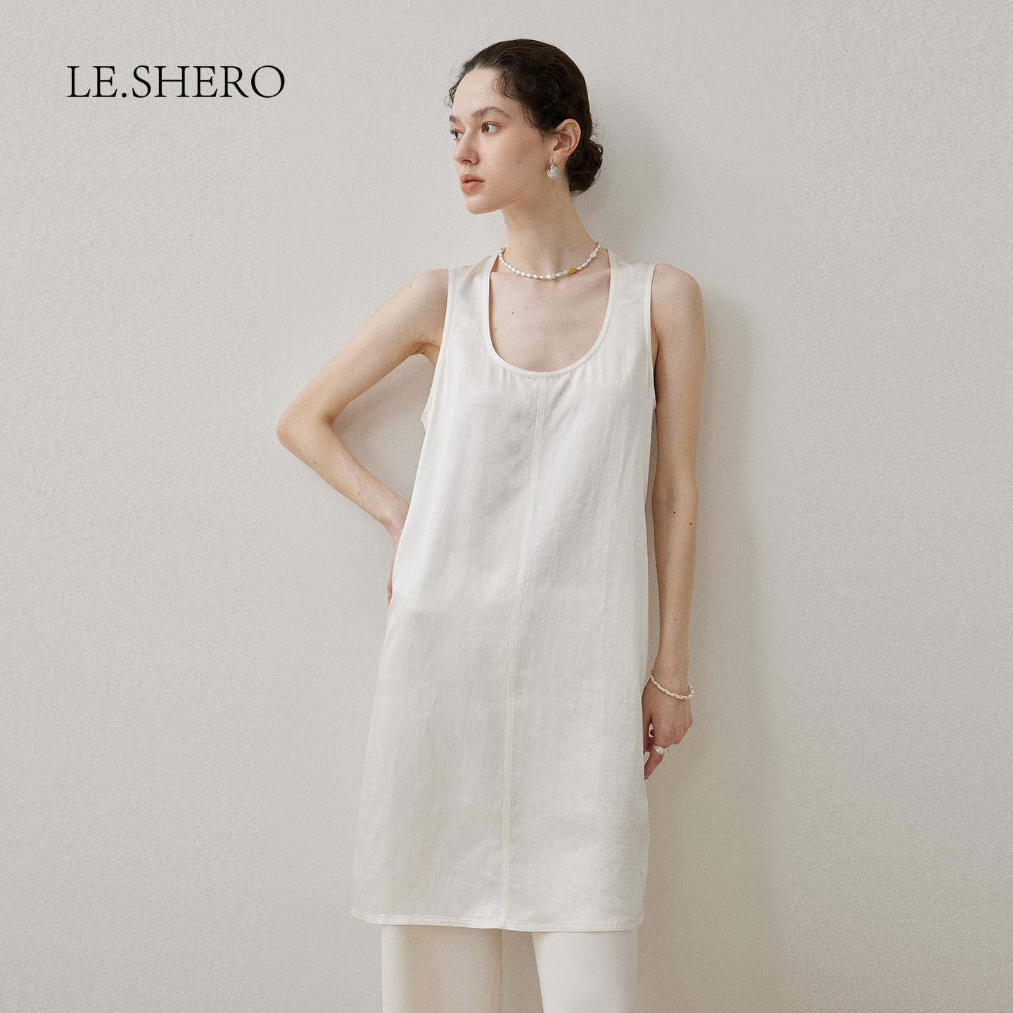 LE.SHERO原创设计简约连衣裙