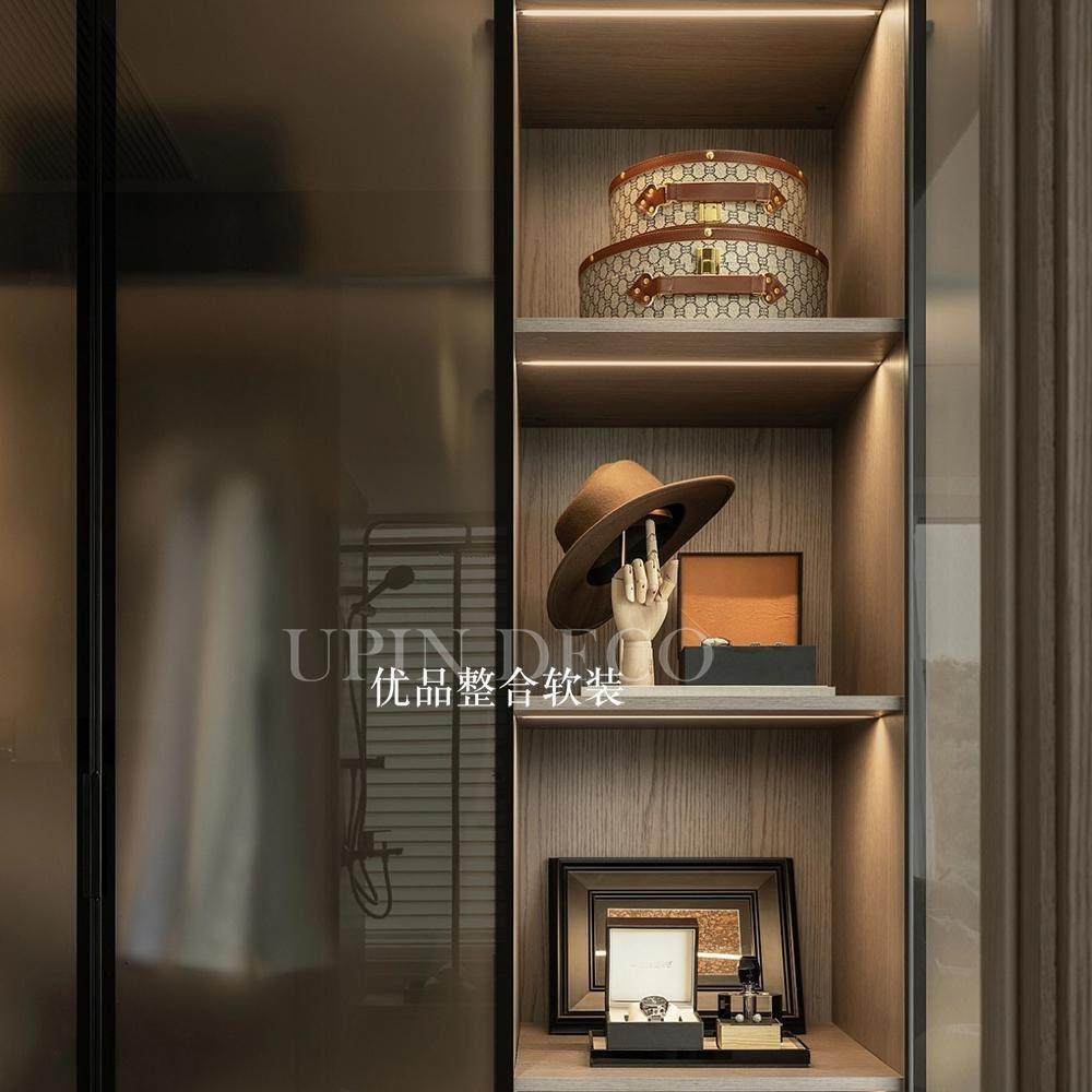 现代轻奢样板间衣帽间衣柜装饰品摆件收纳盒梳妆台桌面托盘香水