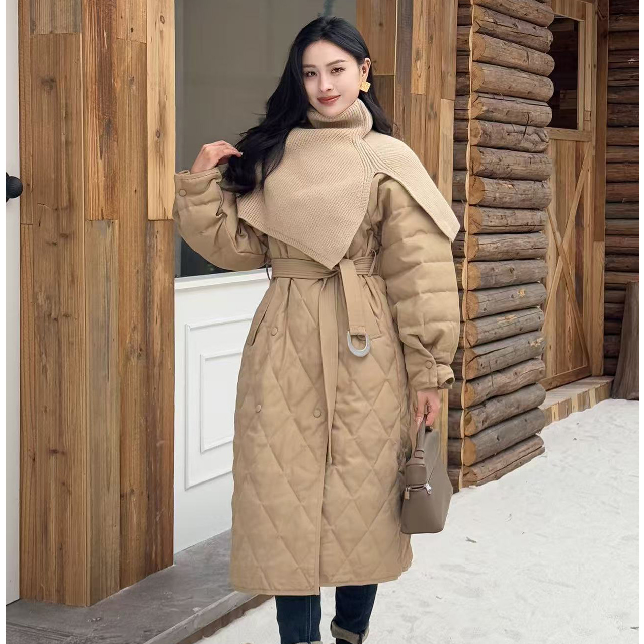 设计师新款带针织披肩系腰带菱格长款收腰风衣羽绒服263169