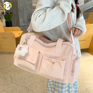 女生健身包粉色轻便旅行包高颜值多口袋斜挎手提包休闲出行收纳包