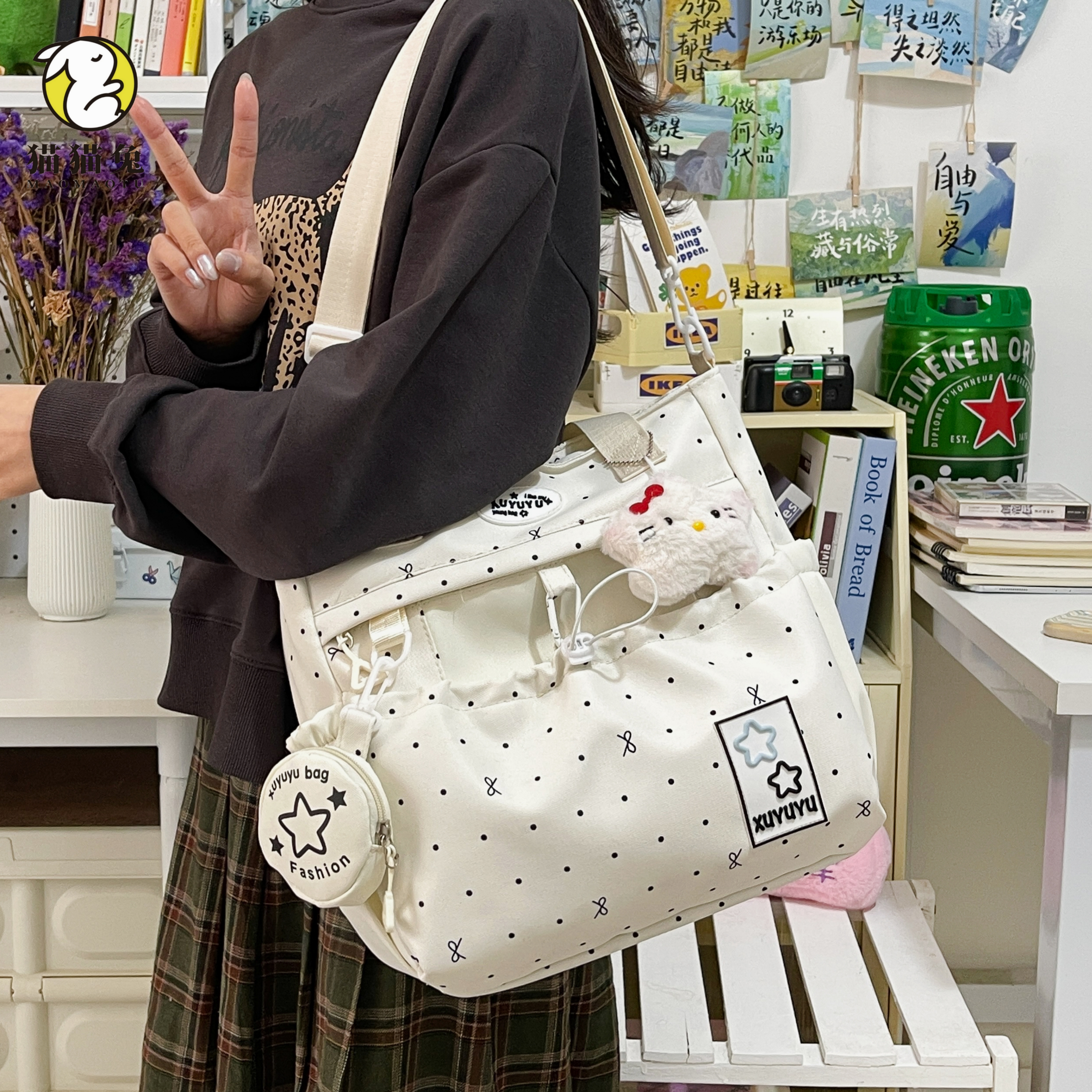 猫猫兔百搭学院风大容量斜挎女包