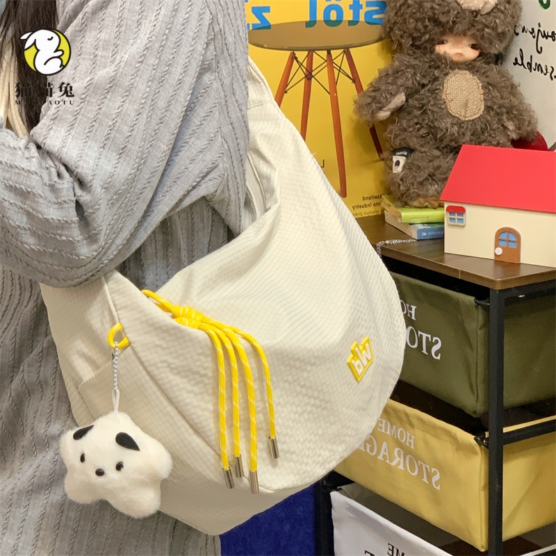 通勤包女百搭大容量2025新款