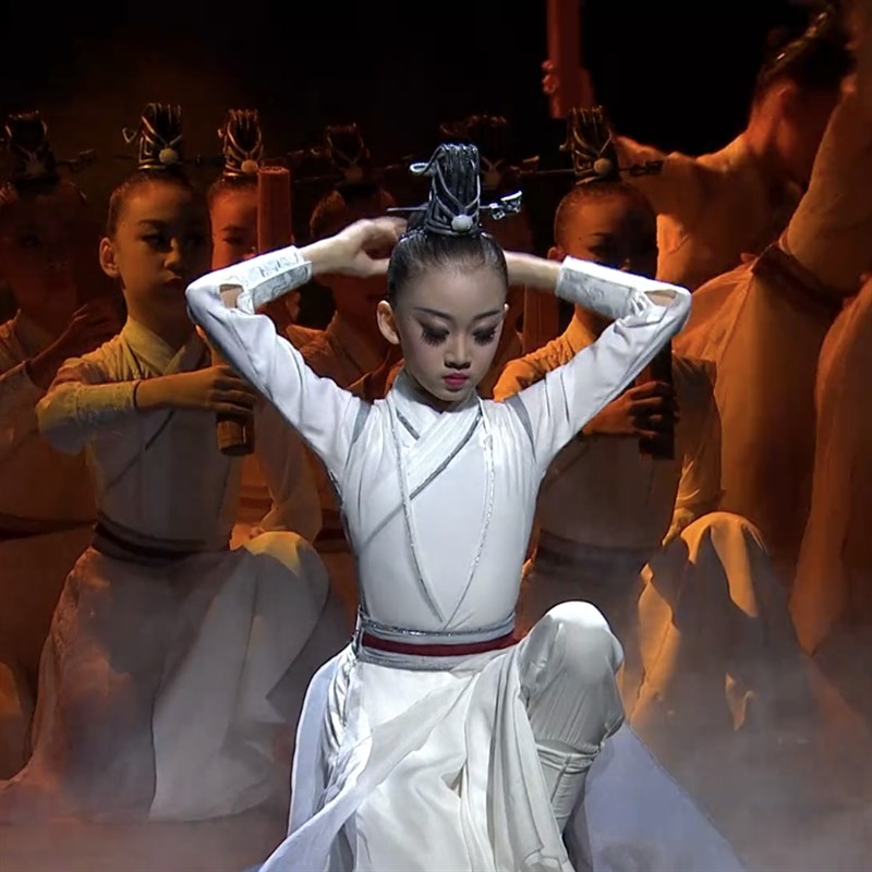 中国梦儿童国g学服壮志少年行舞蹈演出表演服装男女童风古典汉服
