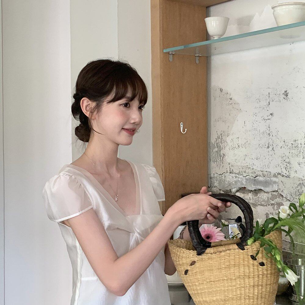 chic 韩系夏季甜美小众设计感法式V领双层别致泡泡袖雪纺衫上衣