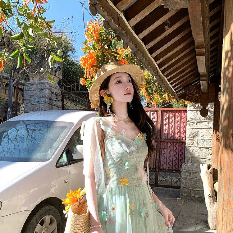 绿色v领收腰长款花朵网纱吊带连衣裙女夏季法式复古a字裙子
