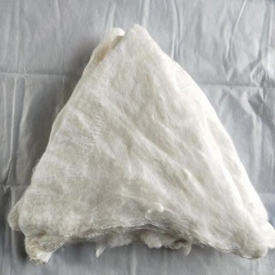 纯双宫蚕茧桑蚕丝长丝手工双宫桑蚕丝棉兜蚕丝被原料蚕丝裸胎