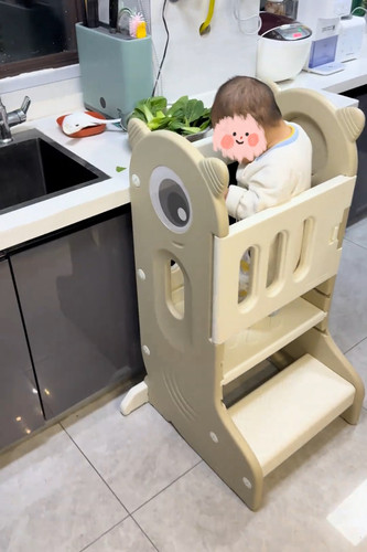 便携式站凳带扶手防滑宝宝踩脚凳新款奶咖色儿童学习塔踏脚凳