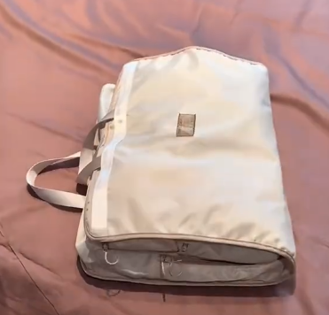 宝宝外出专用收纳包婴儿旅游大容量衣服口水巾分装收纳袋妈咪包