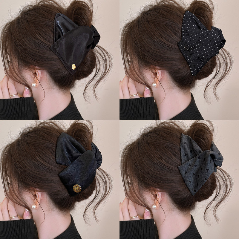 黑色三角抓夹女高级感2025新款大号发量多发夹后脑勺盘发鲨鱼夹