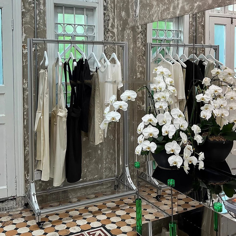 工业风铝挤型材料服装展示架女装店陈列架子落地可移动带轮中岛挂